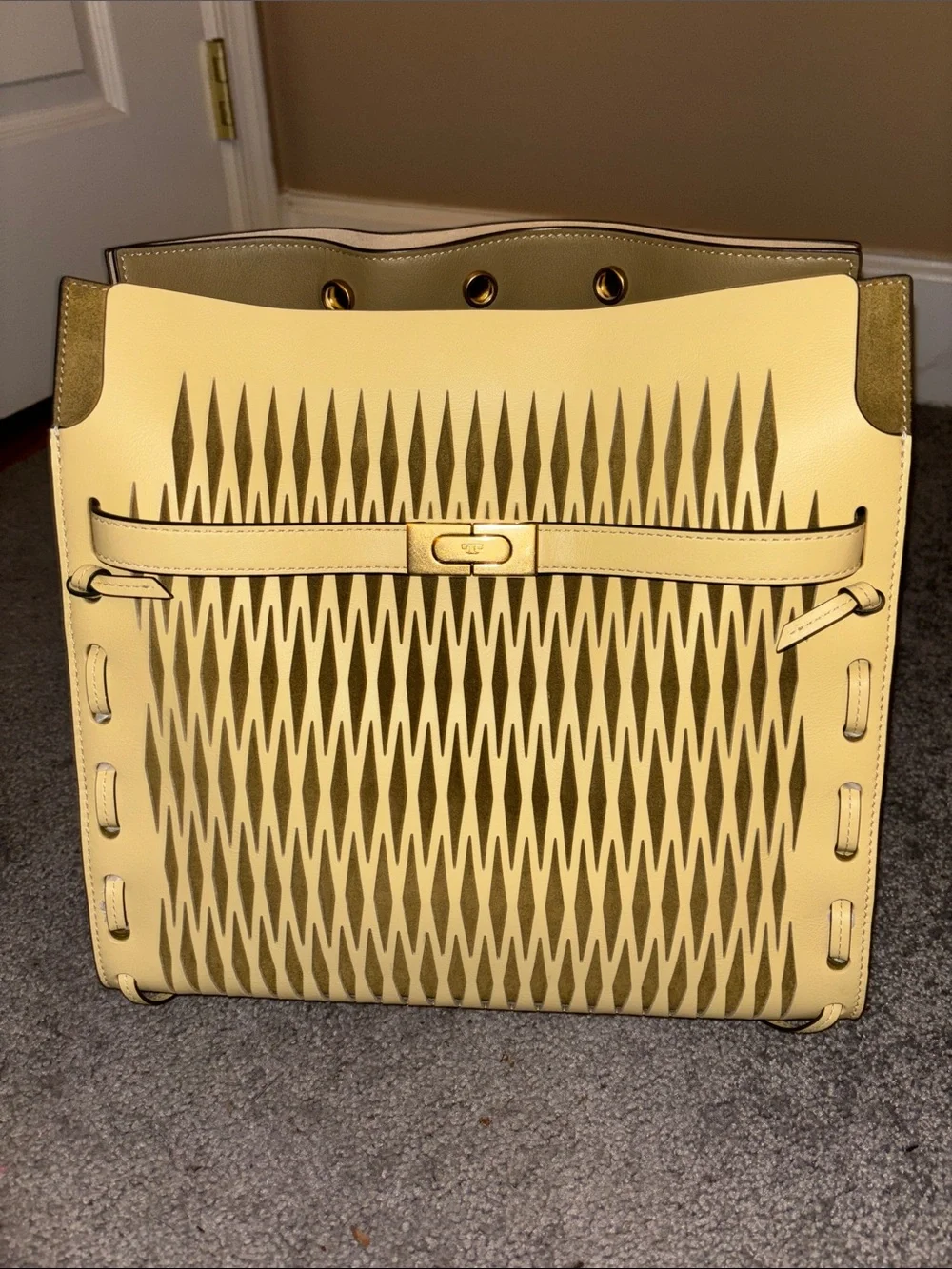 Tory Burch Lee Radzwill Bag!